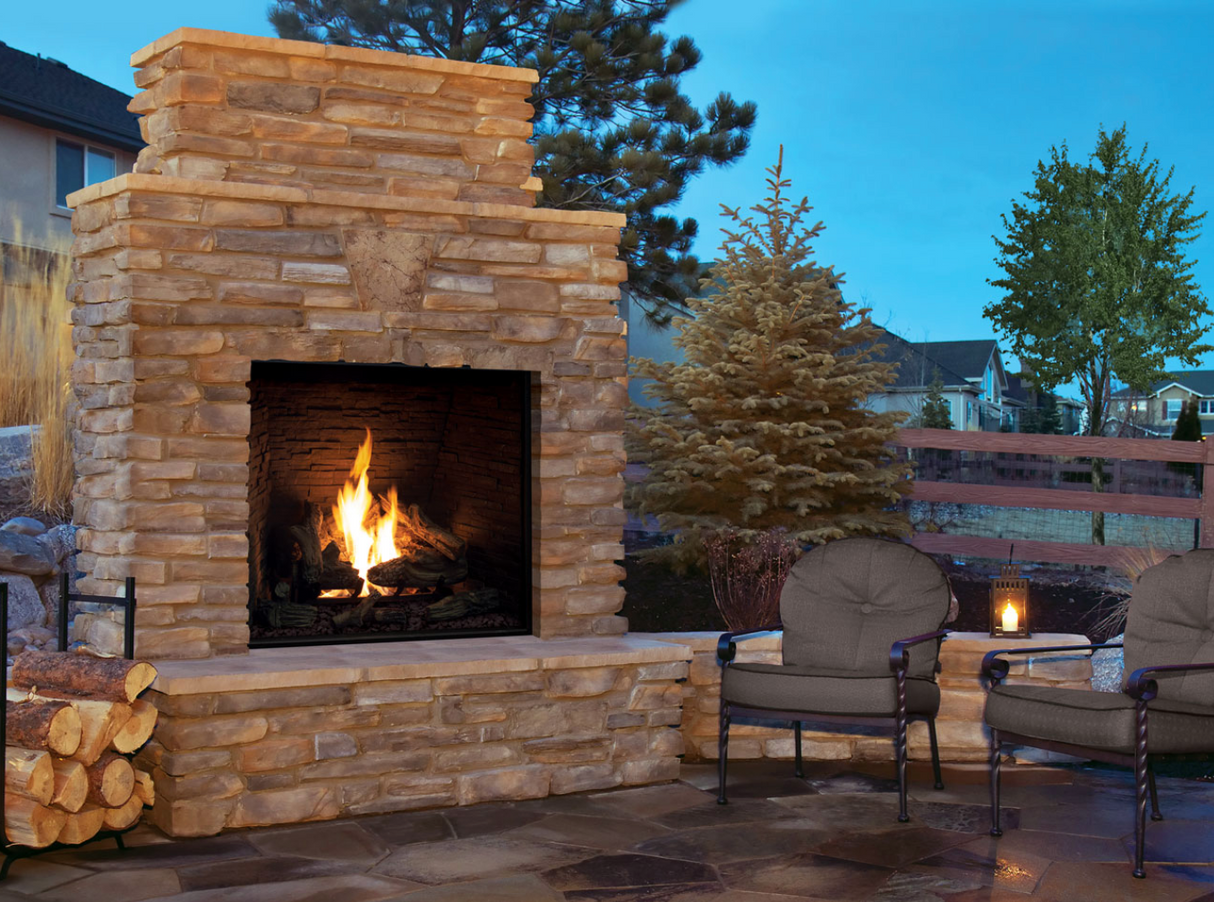 U44 Outdoor - Fireplace Canada